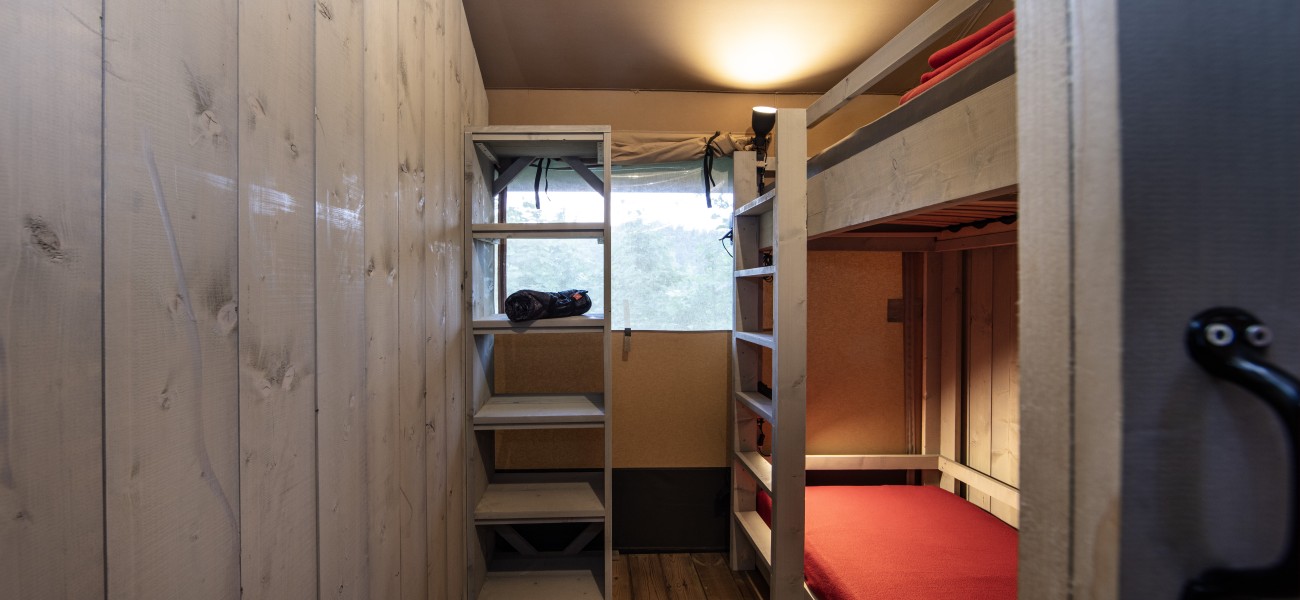 Chambre lits superposés dans l'écolodge VIP en Savoie